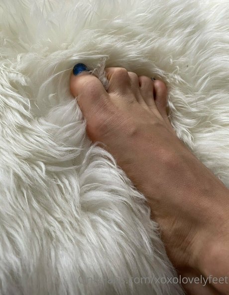 xoxolovelyfeet nudes onlyfans