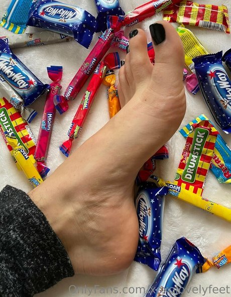 xoxolovelyfeet desnuda onlyfans