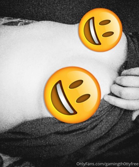gamingth0ttyfree onlyfans naked leaked