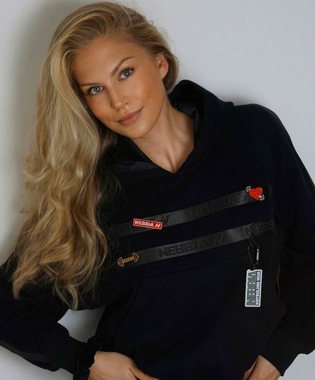 Michelle Czaja onlyfans naked porn