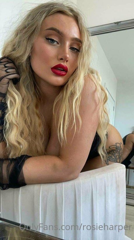 rosieharper onlyfans ass