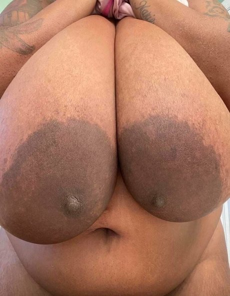 famousstarkmarie onlyfans leak xxx