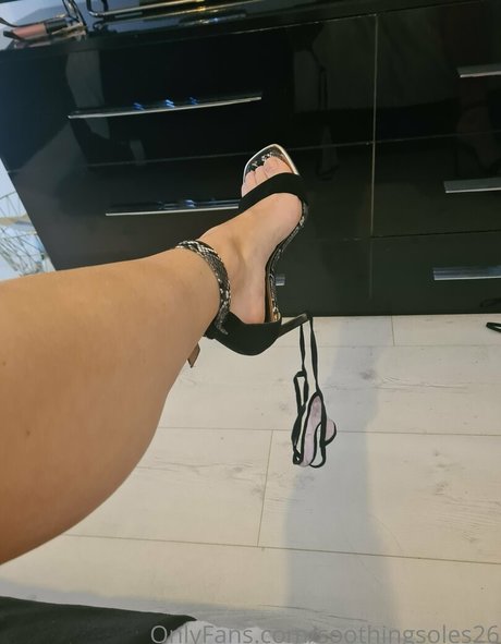 soothingsoles26 onlyfans model photos