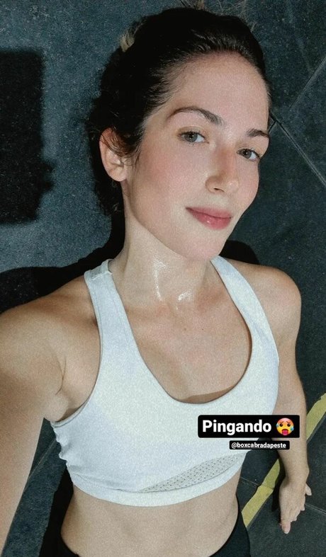 Larissa Darhuber Profile pic