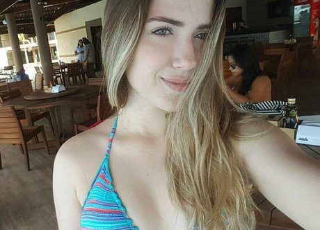 Larissa Darhuber onlyfans leak