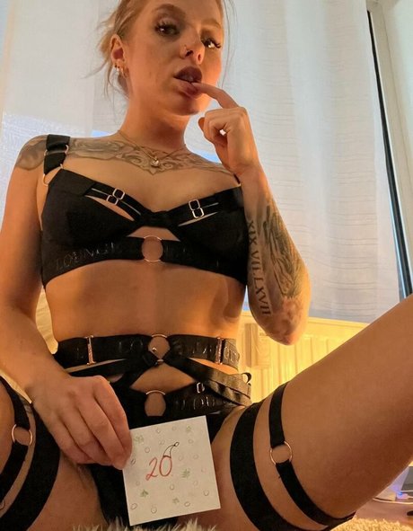 Nurselayla free onlyfans