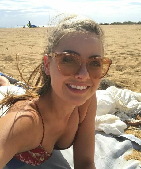 April Rose Pengilly onlyfans joi