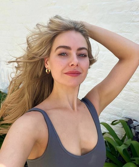 April Rose Pengilly nude onlyfans leak