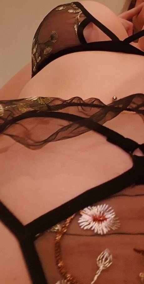 Wild Lotus leaked only fans