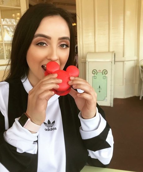 Alissandra Segura onlyfans topless