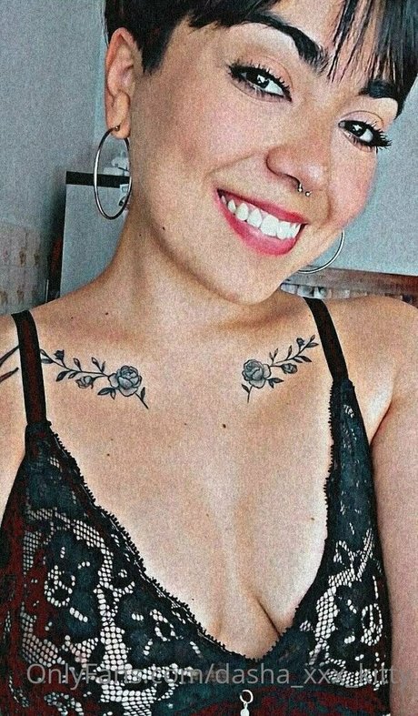 dasha xxx kitty strip onlyfans