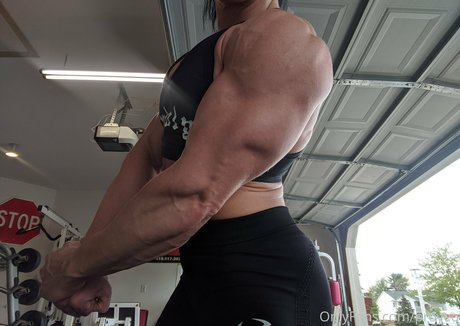 Angela Yeo onlyfans sex leak