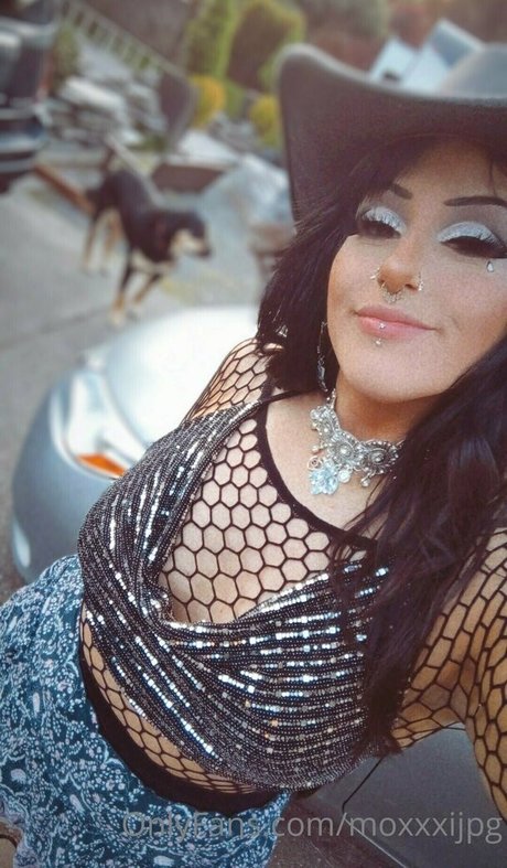 moxxxijpg Profile pic