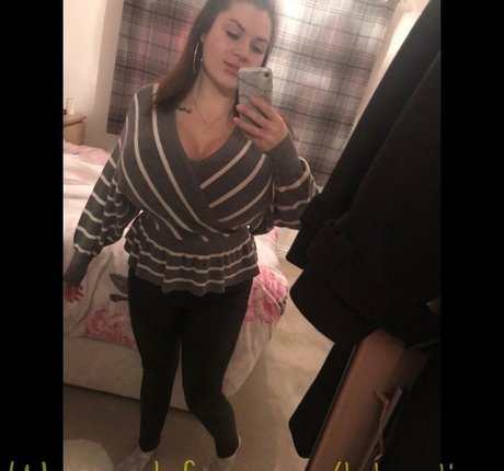 lolaceline naked onlyfans leak