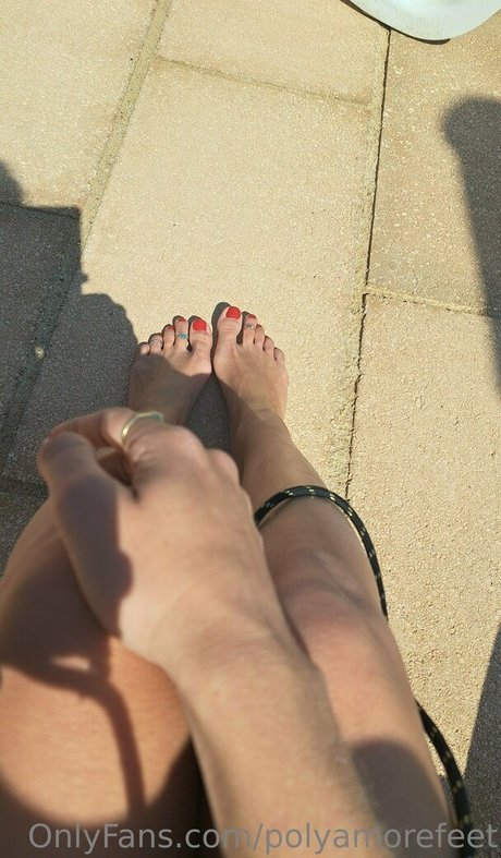 polyamorefeet nudes only fans