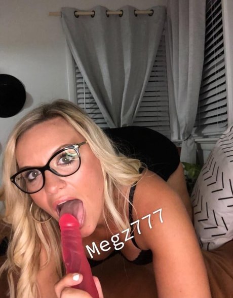 Megz777 onlyfans nude tits