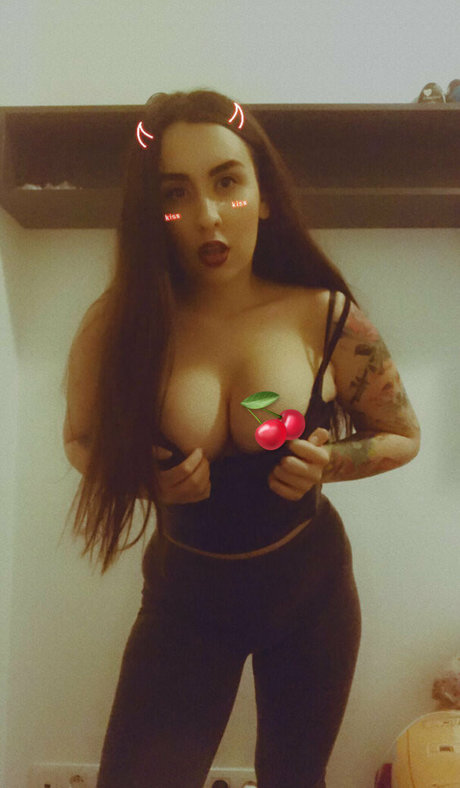 ilouisekari only fans content