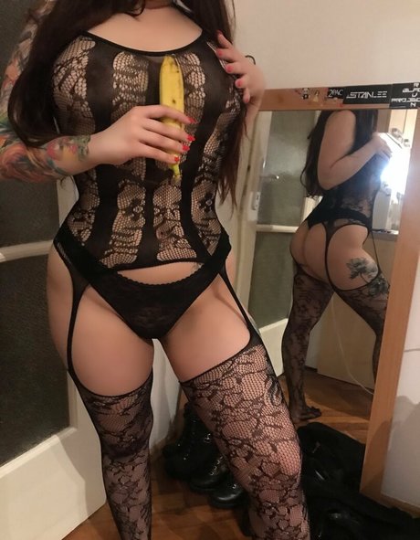 ilouisekari onlyfans topless