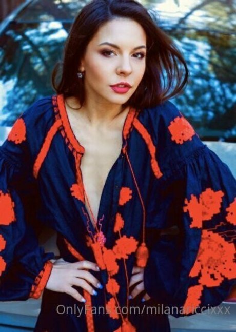 milanariccixxx onlyfans strip tease
