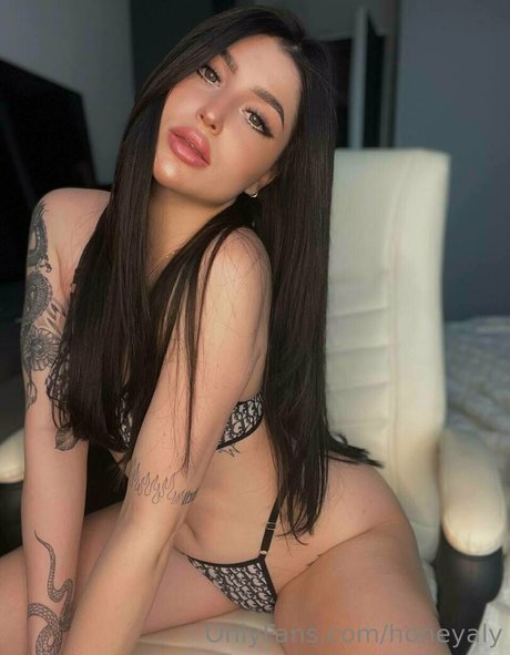 honeyaly onlyfans porn leaked