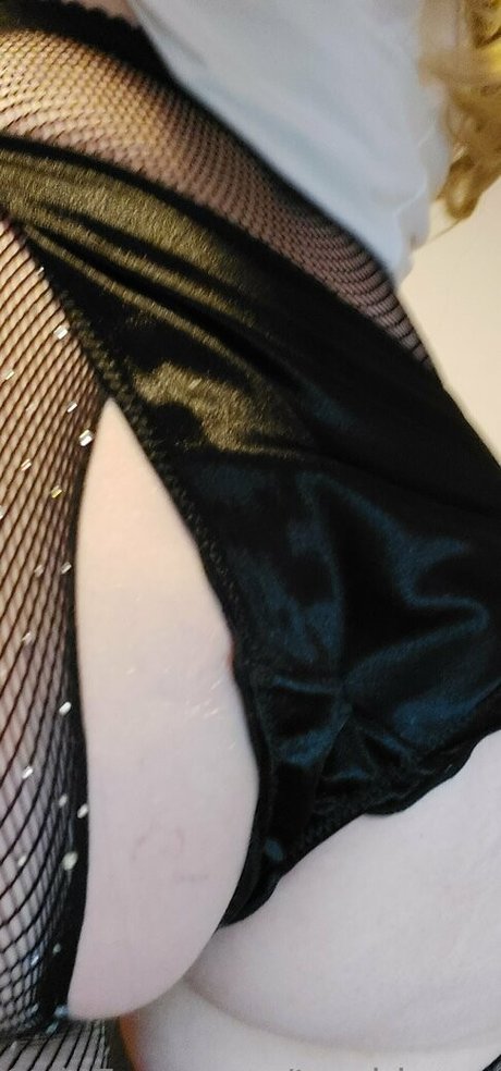 trashbunnyro onlyfans post