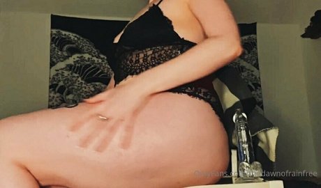thedawnofrainfree onlyfans fuck