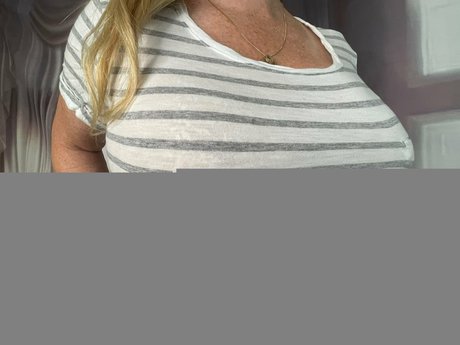 missemilygreyfree only fans