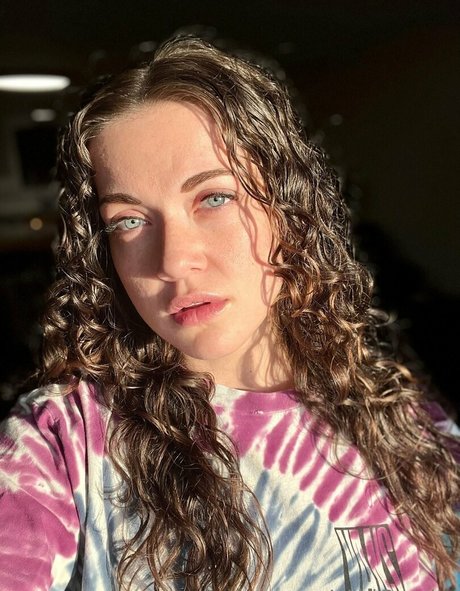 wildgravity boudoir onlyfans model photo