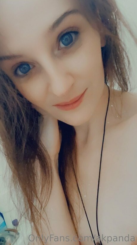 akpanda only fans photos