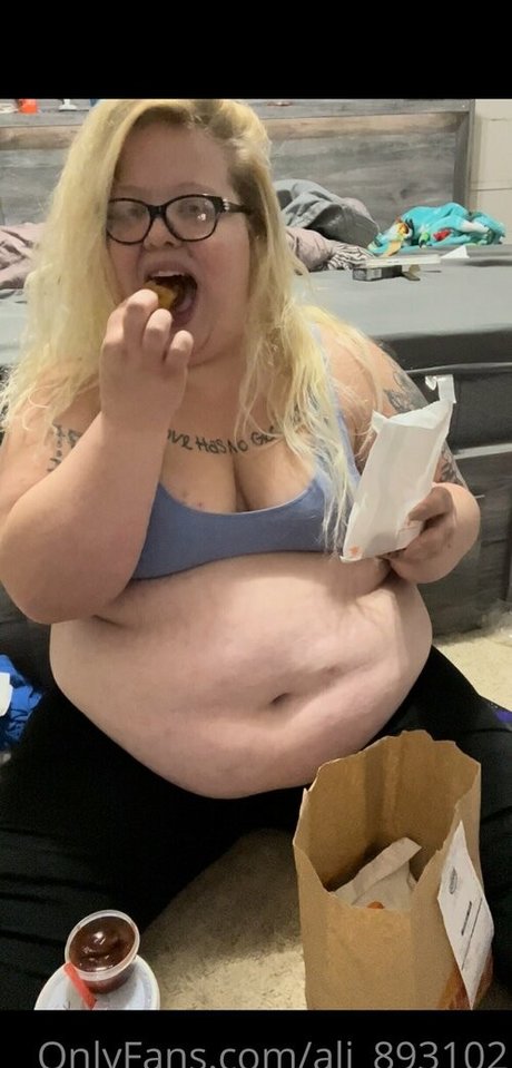 ali 893102 on onlyfans