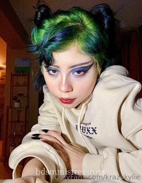 krazykylie onlyfans leaked photos