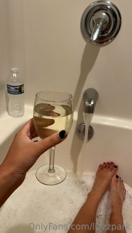 Lizzzpark leaked onlyfans content