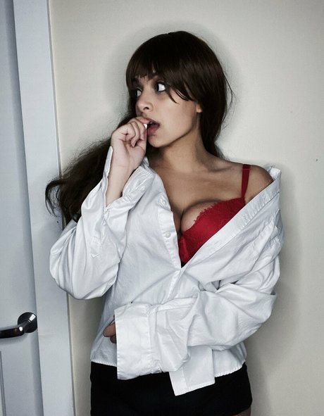 atomicpriya onlyfans pictures