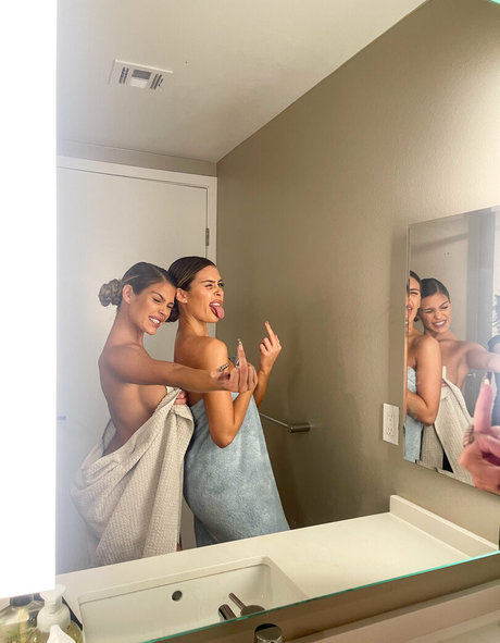 cacitwins onlyfans nude content