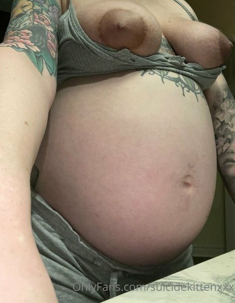 suicidekittenxxx porn onlyfans