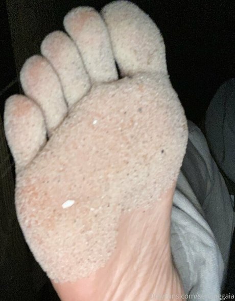 Serving Gaia naked onlyfans