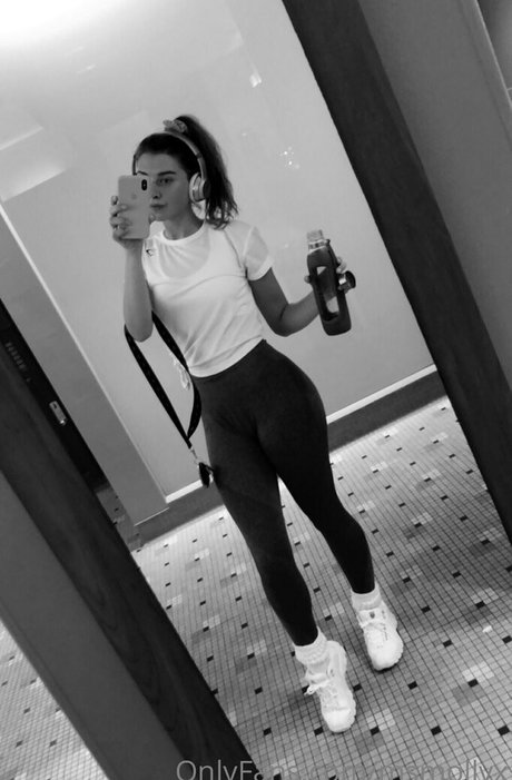 msmollyx onlyfans hot