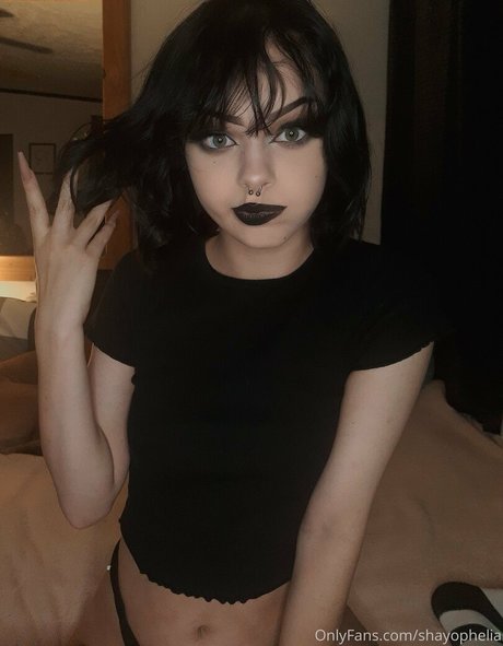 shayophelia onlyfans topless