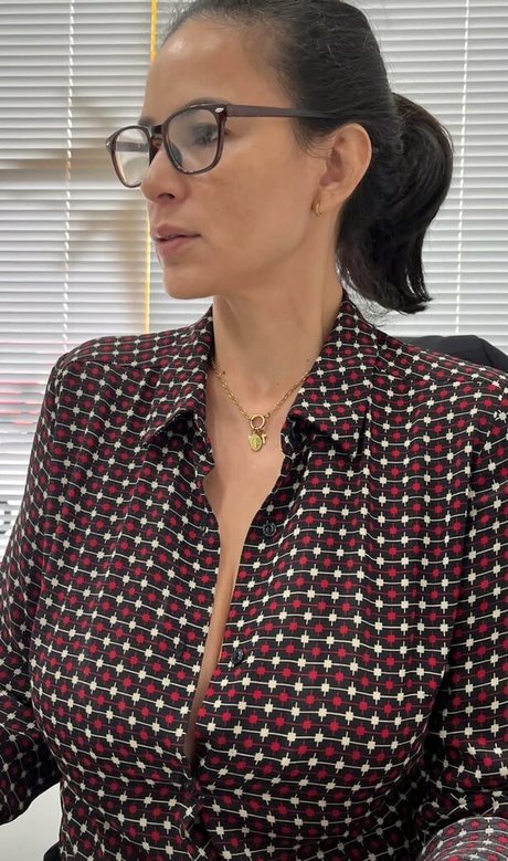 freakymom81 onlyfans leak ass