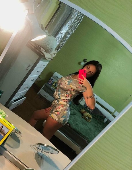 yanamulberry naked onlyfans