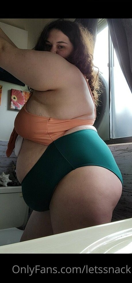 letssnack onlyfans naked