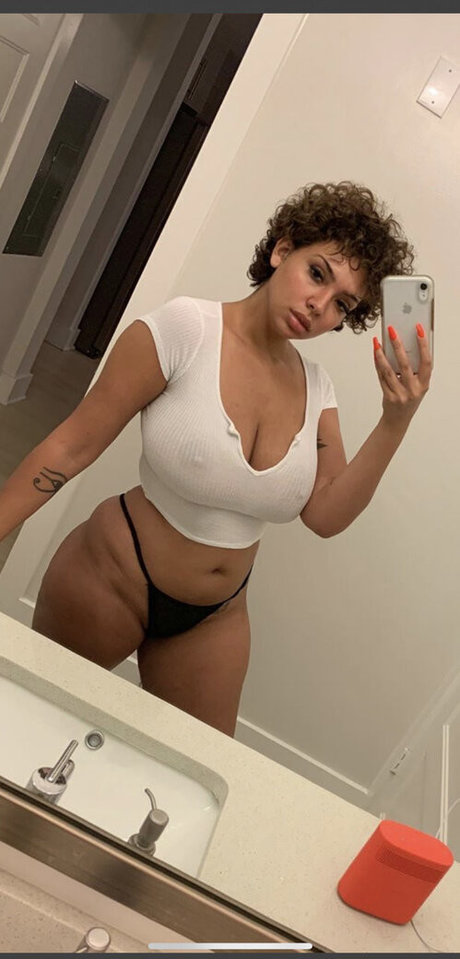 Annamariesarai only fans review