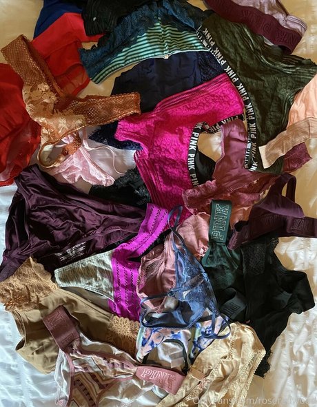 roseredwood onlyfans page