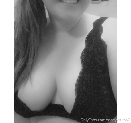 sassyysuzyy2 only fans sex