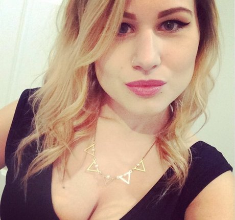 Honey And Sulphur free only fans