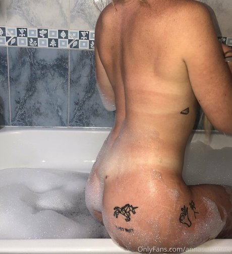 annanicolefree only fans porn