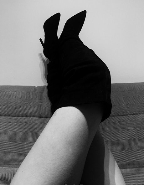 aura90g nude onlyfans