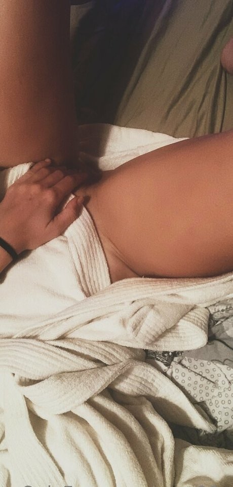 aura90g onlyfans model photos