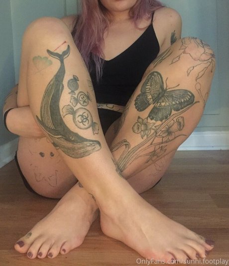 sunni footplay on onlyfans