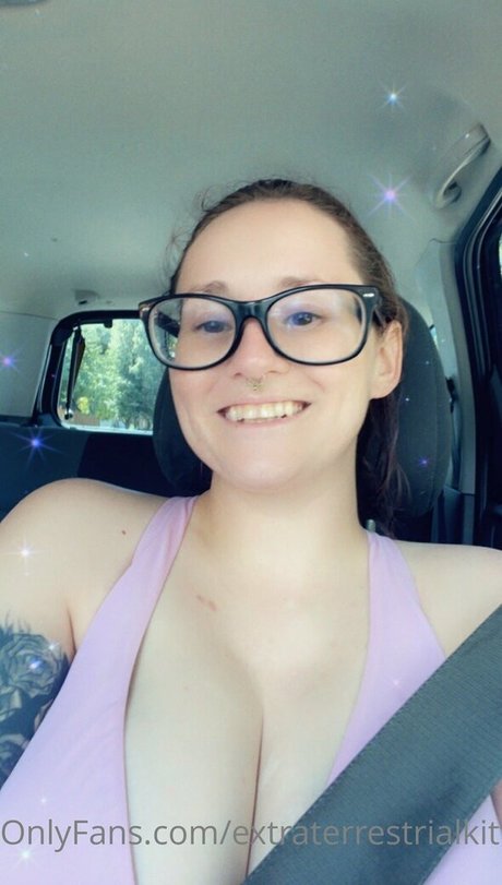 extraterrestrialkitten naked onlyfans